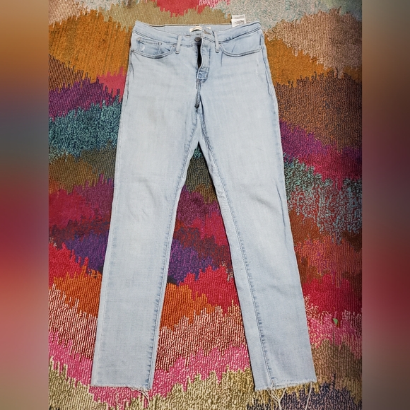 Levi's 311 Shaping Skinny light wash size 30 - Picture 1 of 5